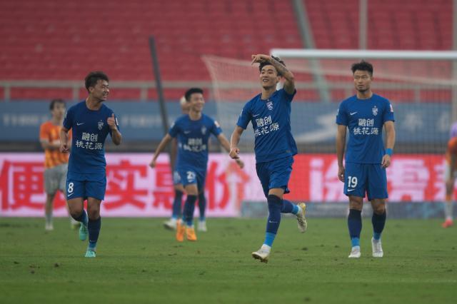 开云平台-【中超】陶强龙助攻韦世豪破门 武汉三镇1比0深圳队